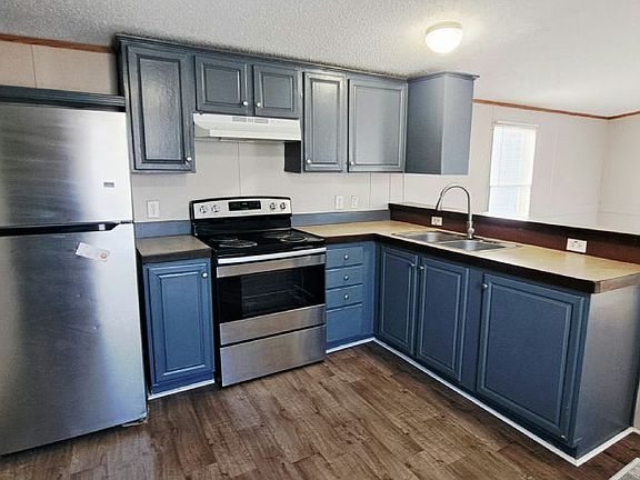 2nd image of 590 Virginia Ave