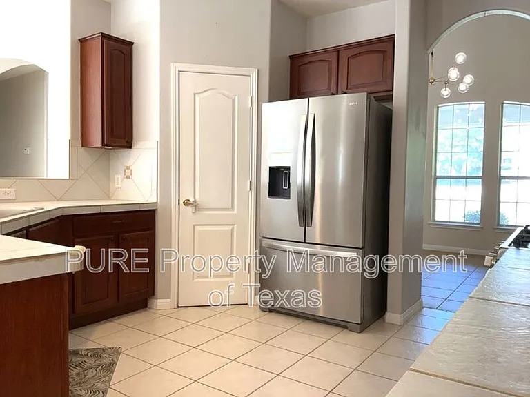 2302 Barnett Dr — Photo 12