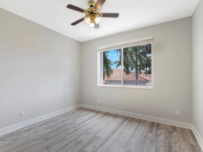 3028 Waterside Cir — Photo 25