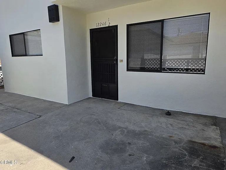 12246 1/2 Oxnard St #1 — Photo 2