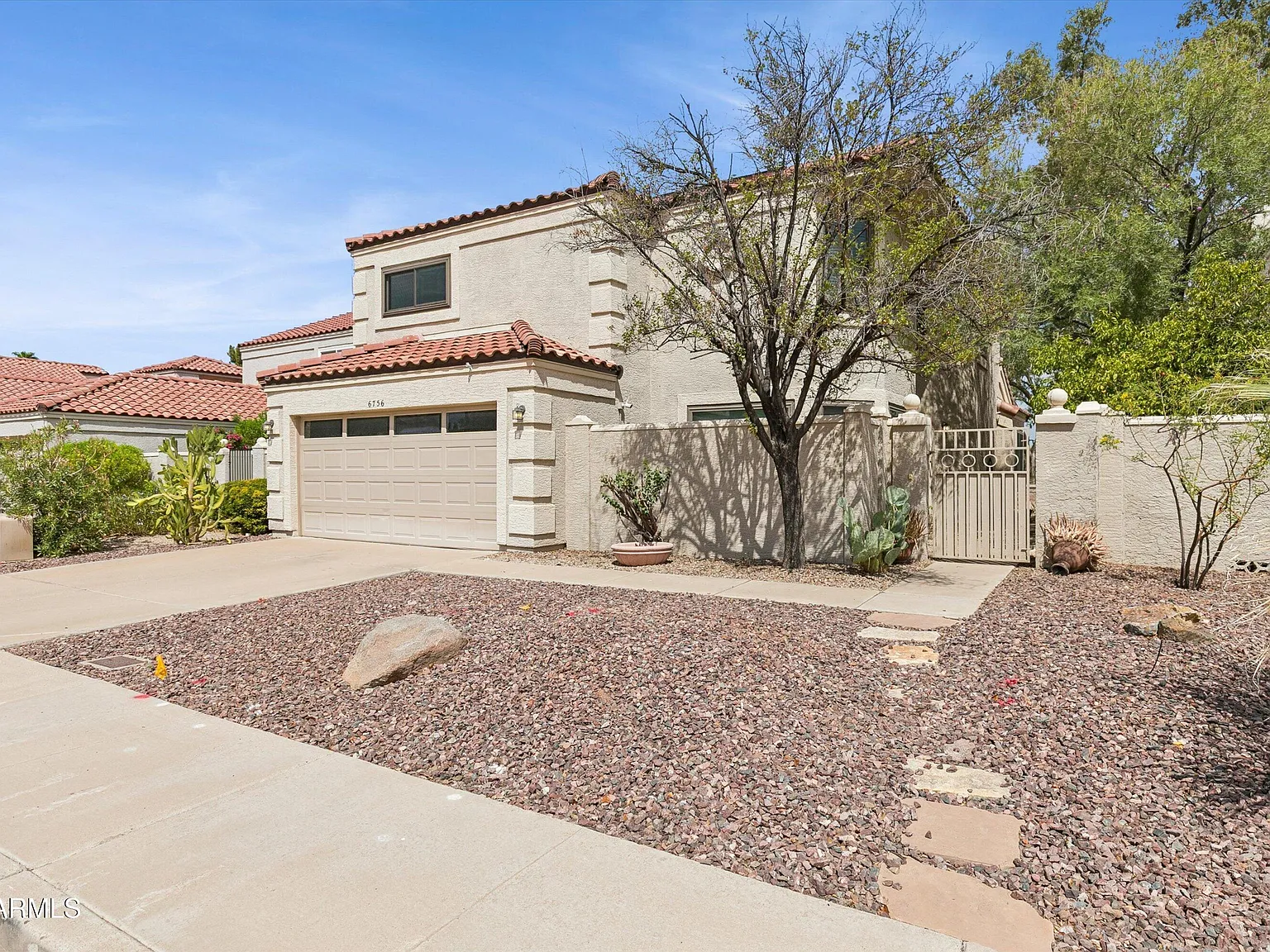3 bed, 2.5 bath, 2058 sqft, $2,499 — Photo 2