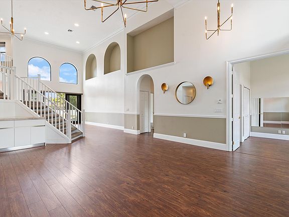 4th image of 21675 Abington Court