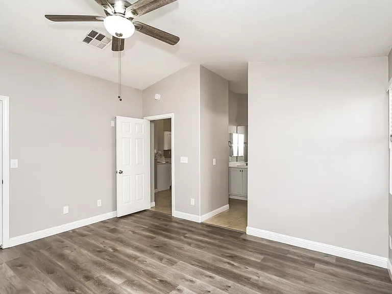 716 Castlebridge Ave — Photo 11