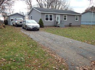 1606 Harrison St, Lake Odessa, MI