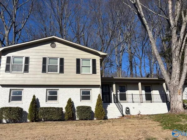 1305 Hiwan Trl SE, Huntsville, AL 35802