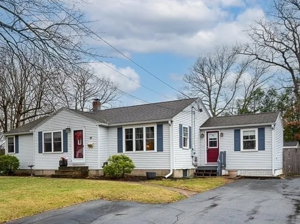 10 Locust St, Oxford, MA 01540
