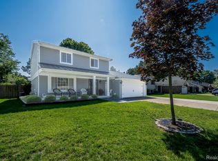 5178 Timber Ridge Trl, Clarkston, MI 48346