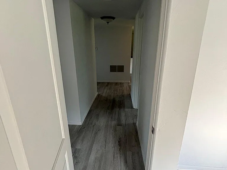 1114 Prince Dr — Photo 16