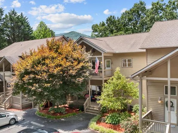 120 White Oak Point #4, Whittier, NC 28789