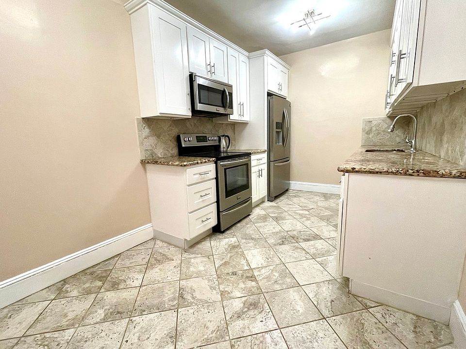 1st image of 111-15 75th Ave #3N