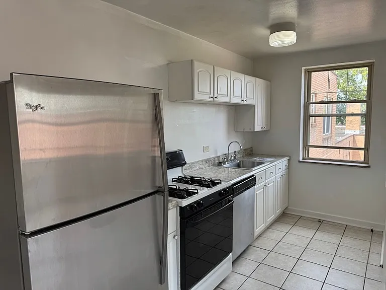 5506 Fifth Avenue — Photo 73