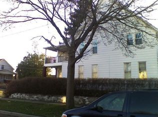 533 Crosby St NW, Grand Rapids, MI 49504