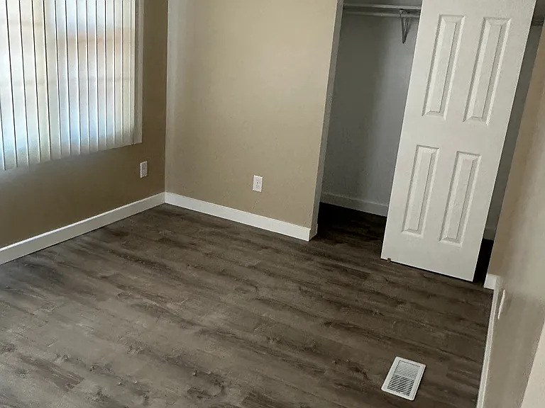 1514 Burry St — Photo 3