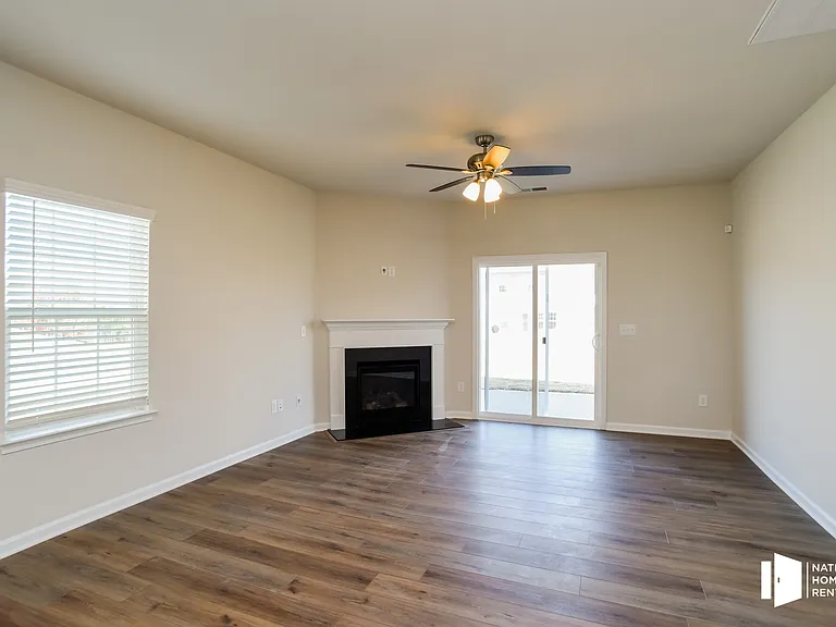 15126 Lake Ridge Rd — Photo 6
