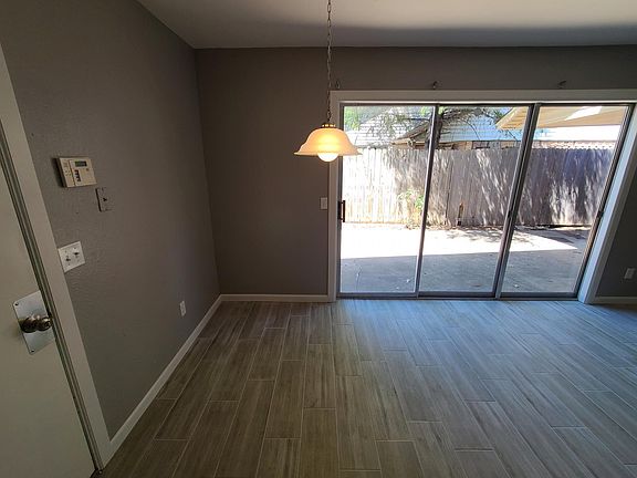 5th image of 1912 Kirby Dr