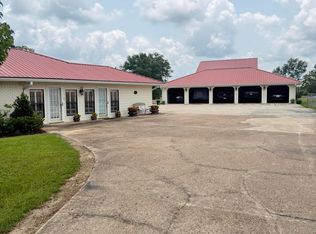 4018 Fernwood Rd, McComb, MS 39648
