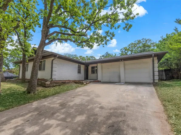 12 Somerset Ter, Bedford, TX 76022