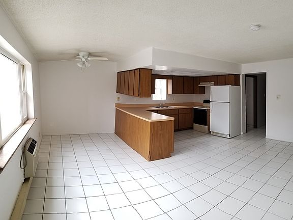 5th image of 517 N Wolf Rd APT 1F