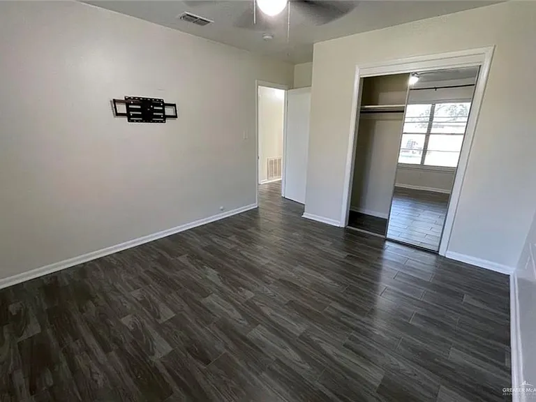 920 S 14th Ave — Photo 15