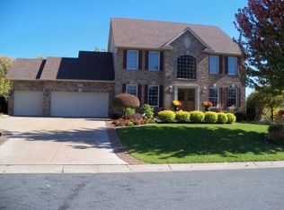 3884 N Ridge Dr, Eagan, MN 55123