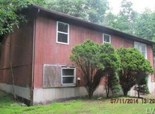 1704 Johns Rd, Effort, PA 18330