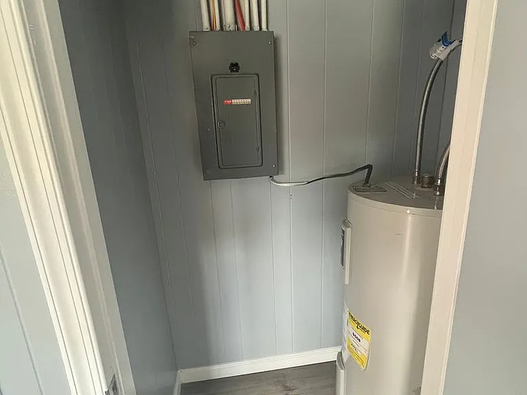 107 Lucas Dr — Photo 16