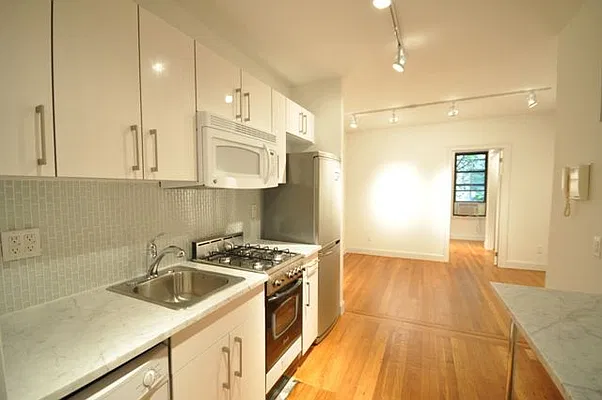 Rented by REAL New York | media 1