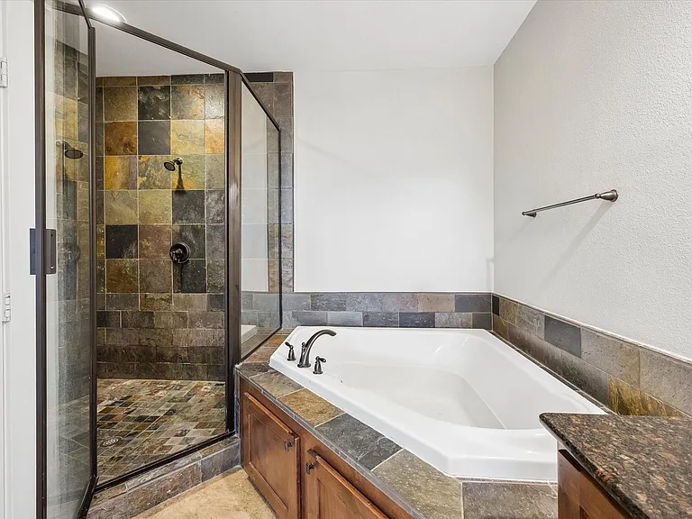 107 Riley Ln — Photo 13