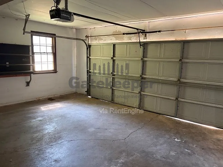 125 Elberta Dr — Photo 13