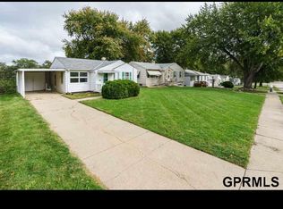 5428 Spring St, Omaha, NE 68106