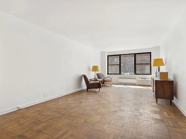 49 West 12th Street image 1 of 7