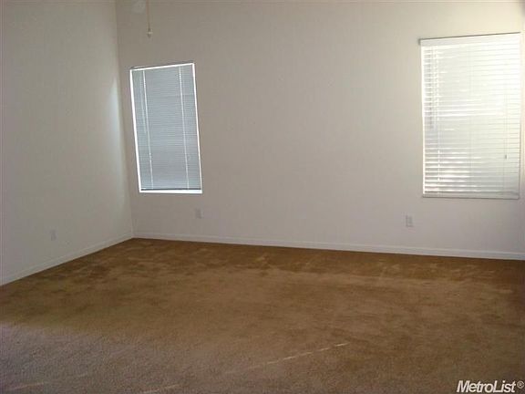 3rd image of 6013 Livorno Way