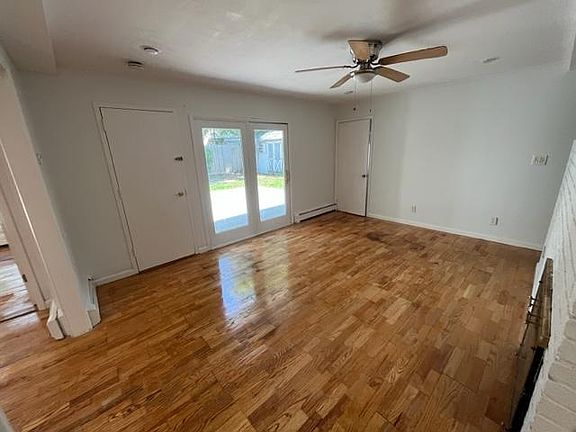 4th image of 51 Hearth Ln
