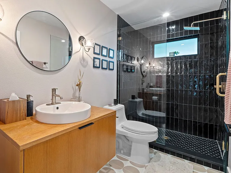 3205 Locke Ln — Photo 18