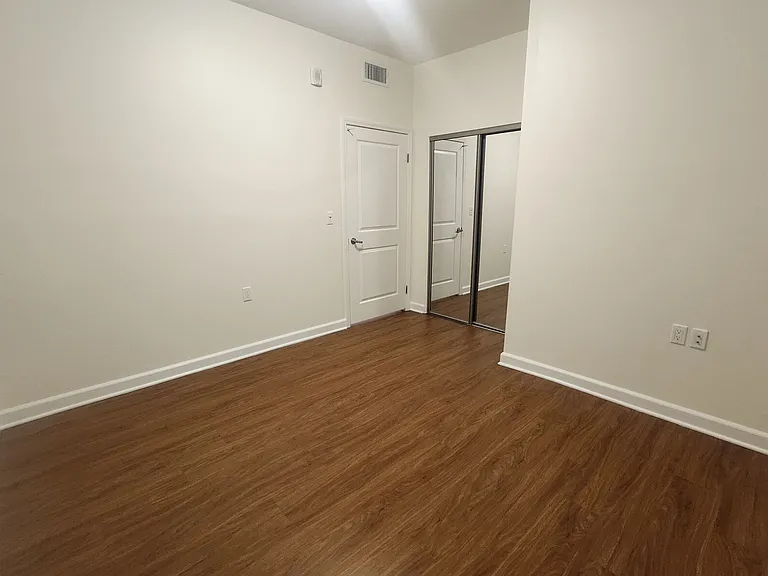 7108 Amigo Ave — Photo 8