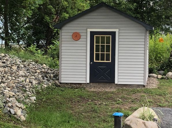 (undisclosed Address), Burnham, ME 04922