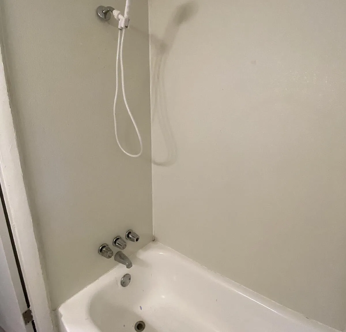 1 bed, 1.0 bath, 576 sqft, $775 — Photo 1