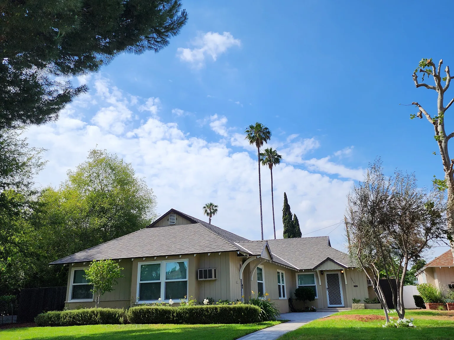 Camarillo St, North Hollywood — Photo 1