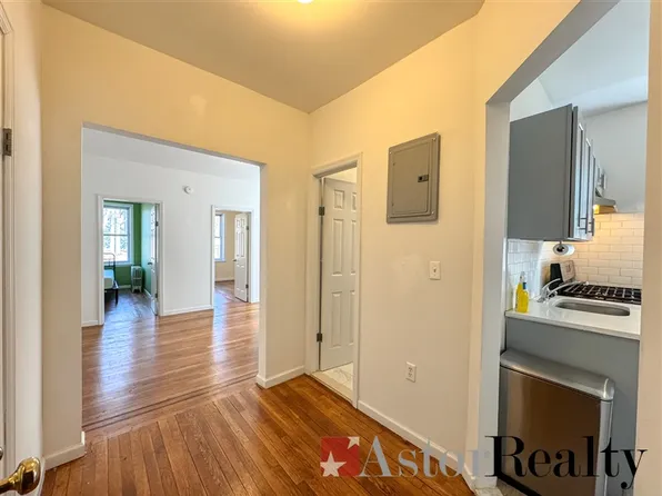 18-18 Astoria Park South image 1 of 16