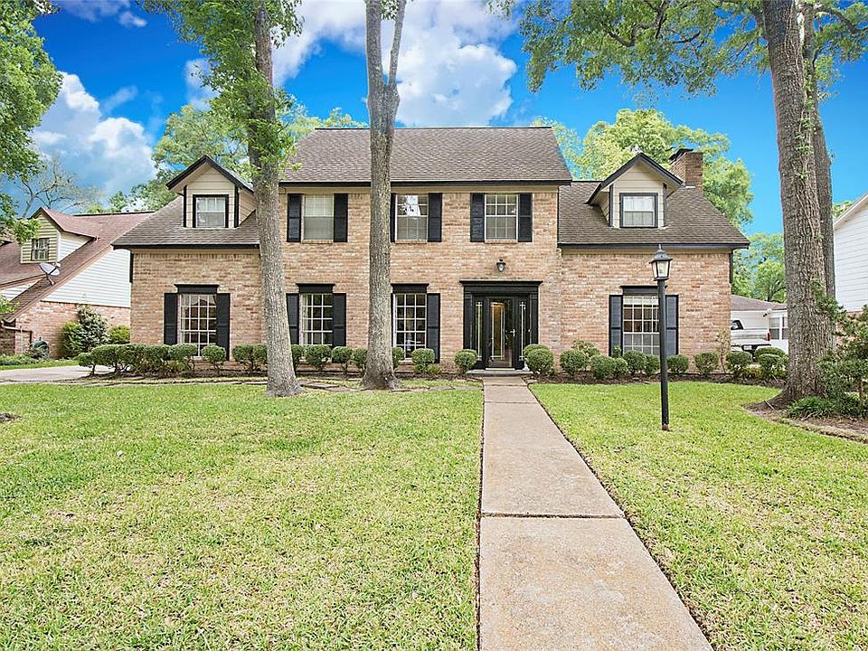 1st image of 4111 Willow Hill Dr