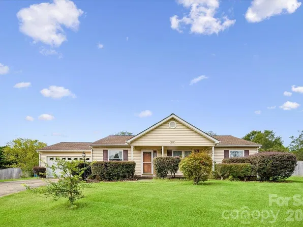 8544 Indian Summer Trl, Harrisburg, NC 28075