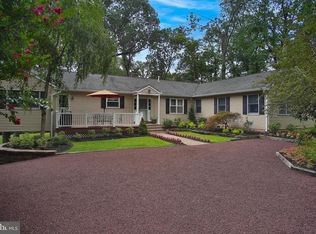 6167 Yorkshire Rd, New Hope, PA 18938