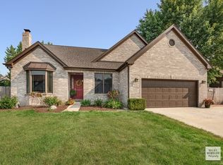 2136 Hammel Ave, Aurora, IL 60504