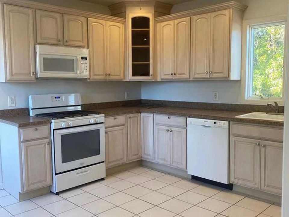 1st image of 65 Milton Ave Floor 1