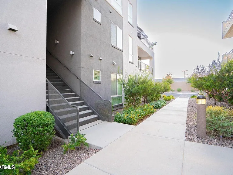1250 N Abbey Ln #219 — Photo 3
