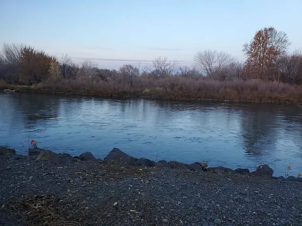 524 N Riverside Dr, Richland, WA 99353