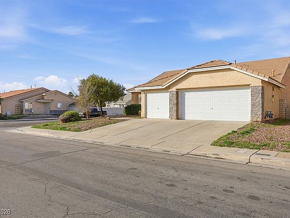 2nd image of 5523 Foxtail Ridge St