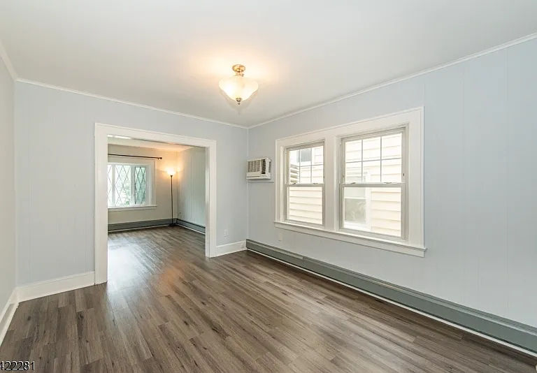 10 Walnut Pkwy — Photo 9