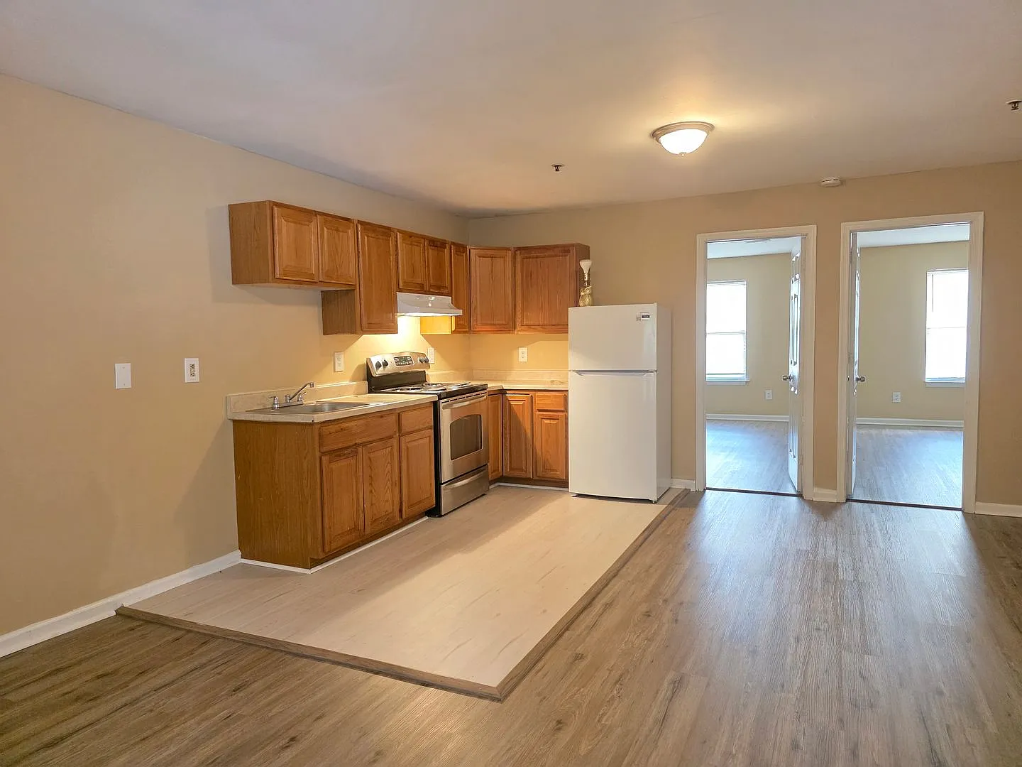 Freshly Painted 2-Bedroom Apartment in Wilmington — Photo 4