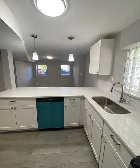 2541 N Ridgeway Ave #G — Photo 3